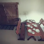 Macskafeszek Vendeghaz * Kissomlyo