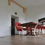 Macskafeszek Vendeghaz Kissomlyo