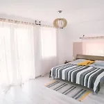 Macskafeszek Vendeghaz Feriehus