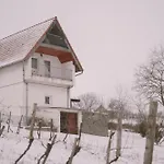 度假居 Macskafeszek Vendeghaz