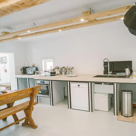 Macskafeszek Vendeghaz Holiday home Kissomlyo